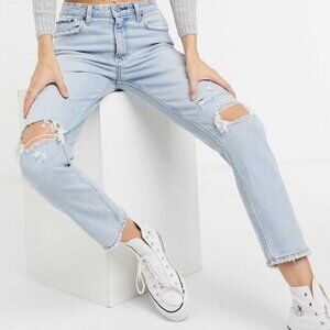 Abercrombie & Fitch Women's 27 Light Wash Distressed The Mom High Rise Jeans
